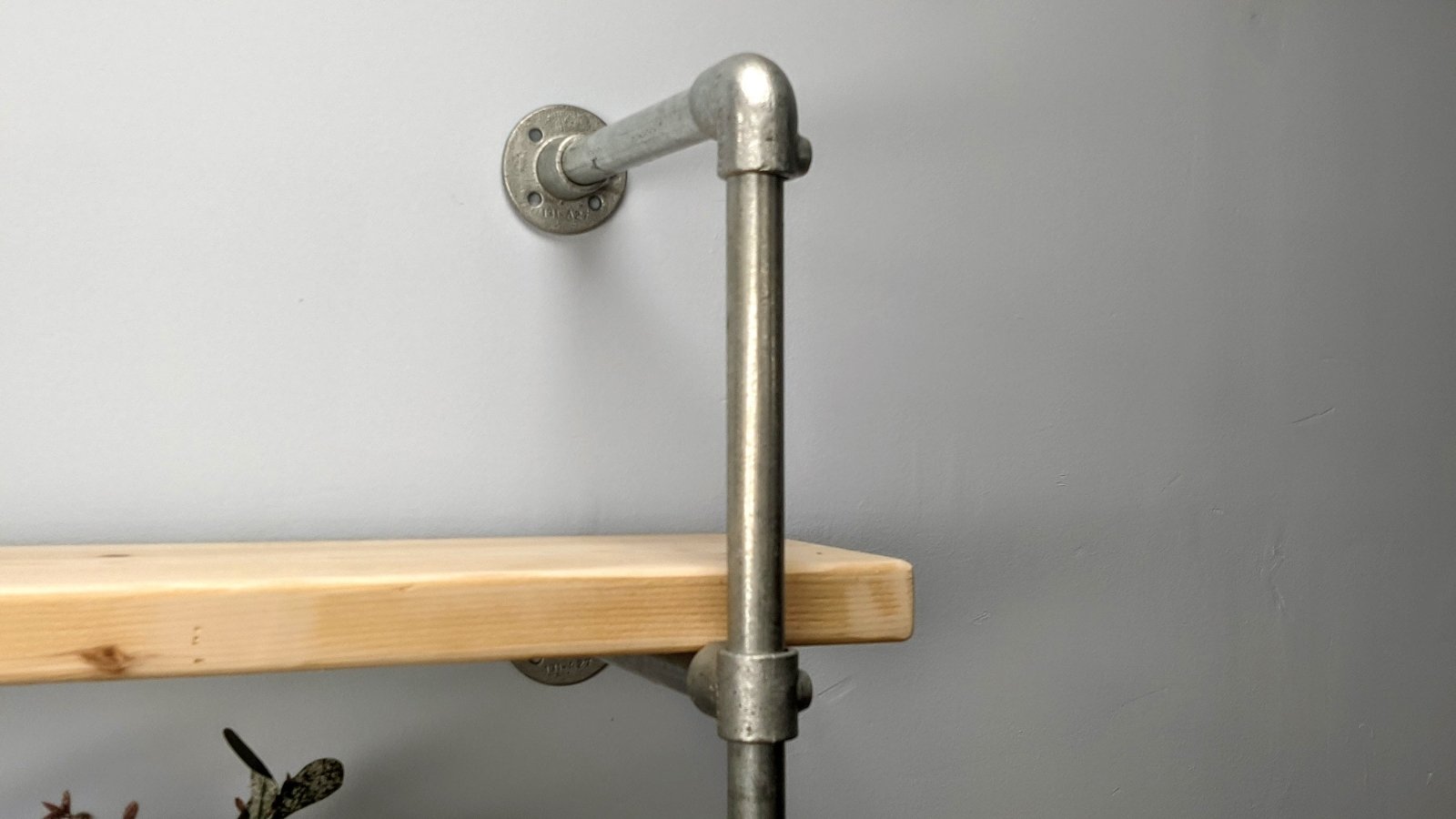 GRENDI Industrial Metal Pipe Shelving Unit - Rack n Rail