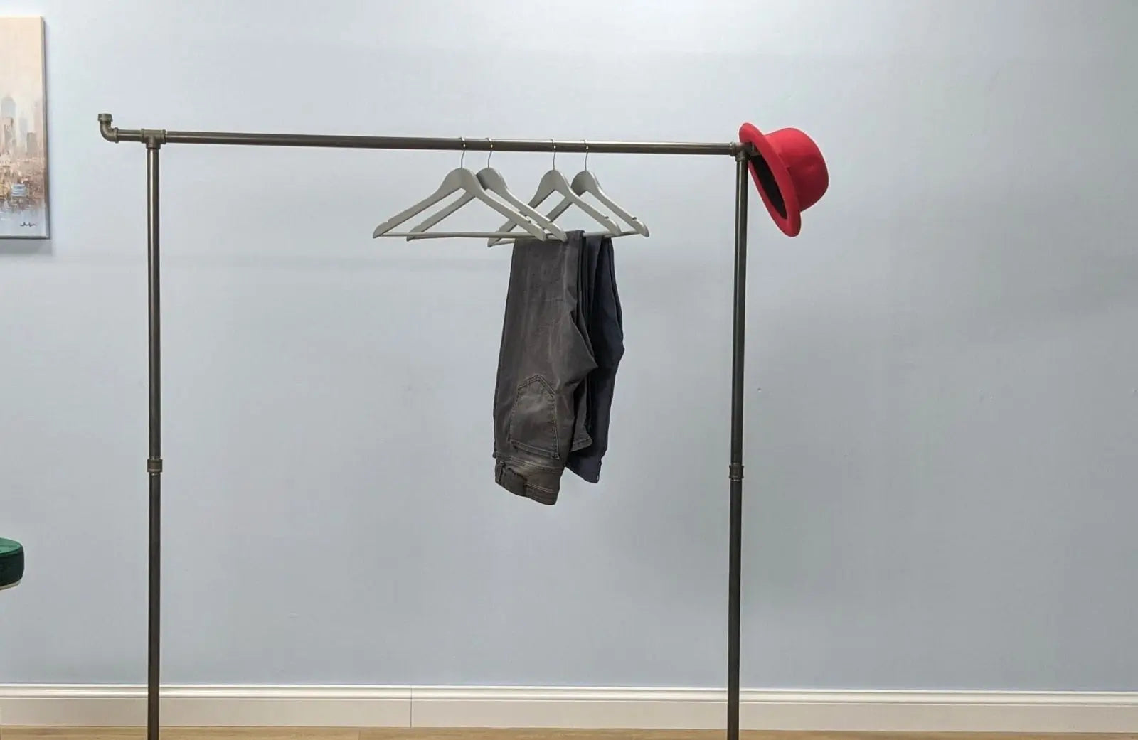 KLORMA Metal Pipe Clothing Rack - Rack n Rail