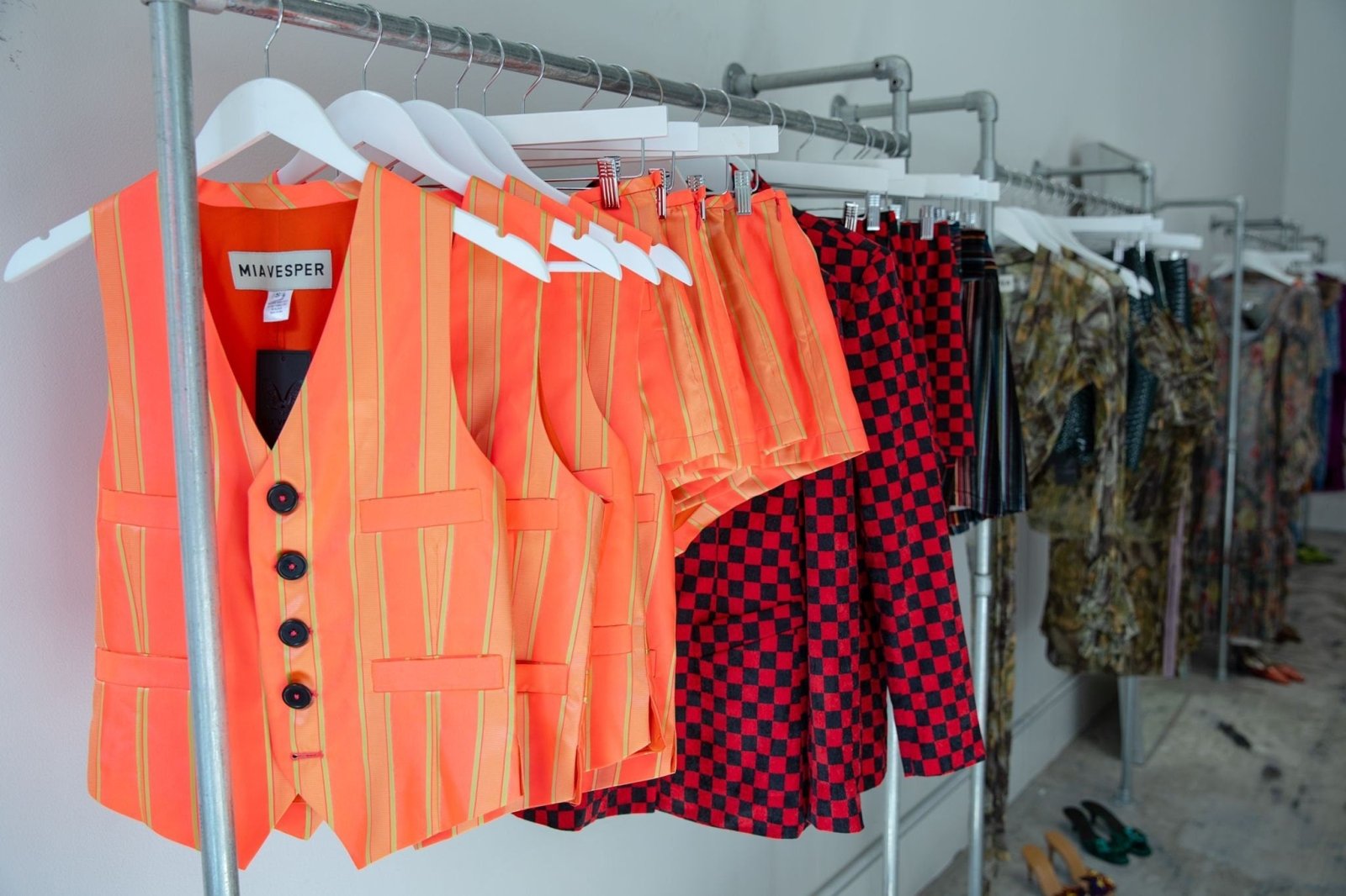 TOG Wall mounted clothing rack - Rack n Rail