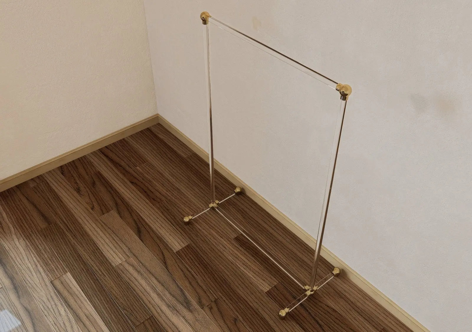 TOVRA Free - standing Lucite clothing rack - Rack n Rail