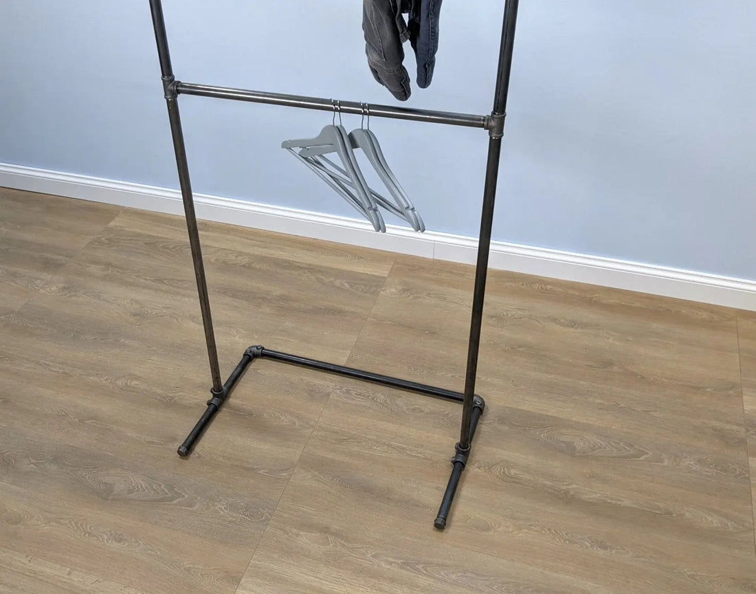 ZALKA Retail Display Rack - Rack n Rail