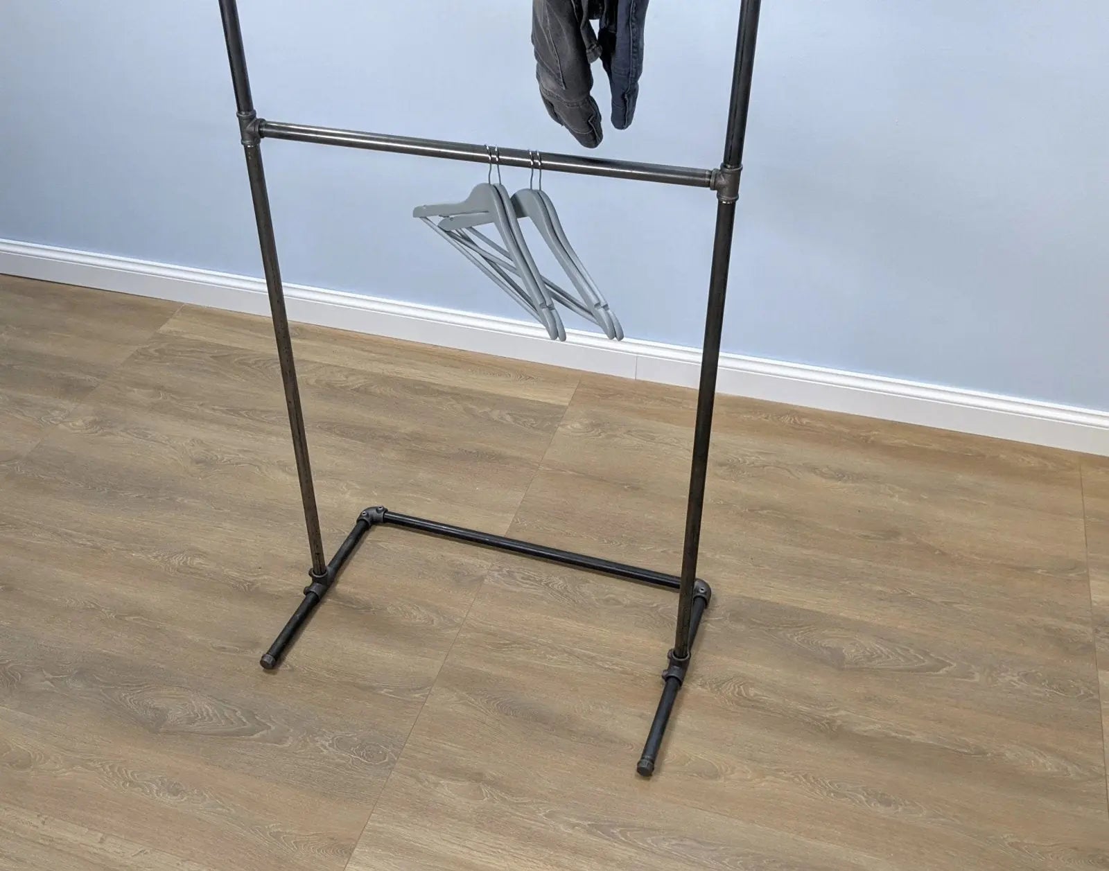 ZALKA Retail Display Rack - Rack n Rail