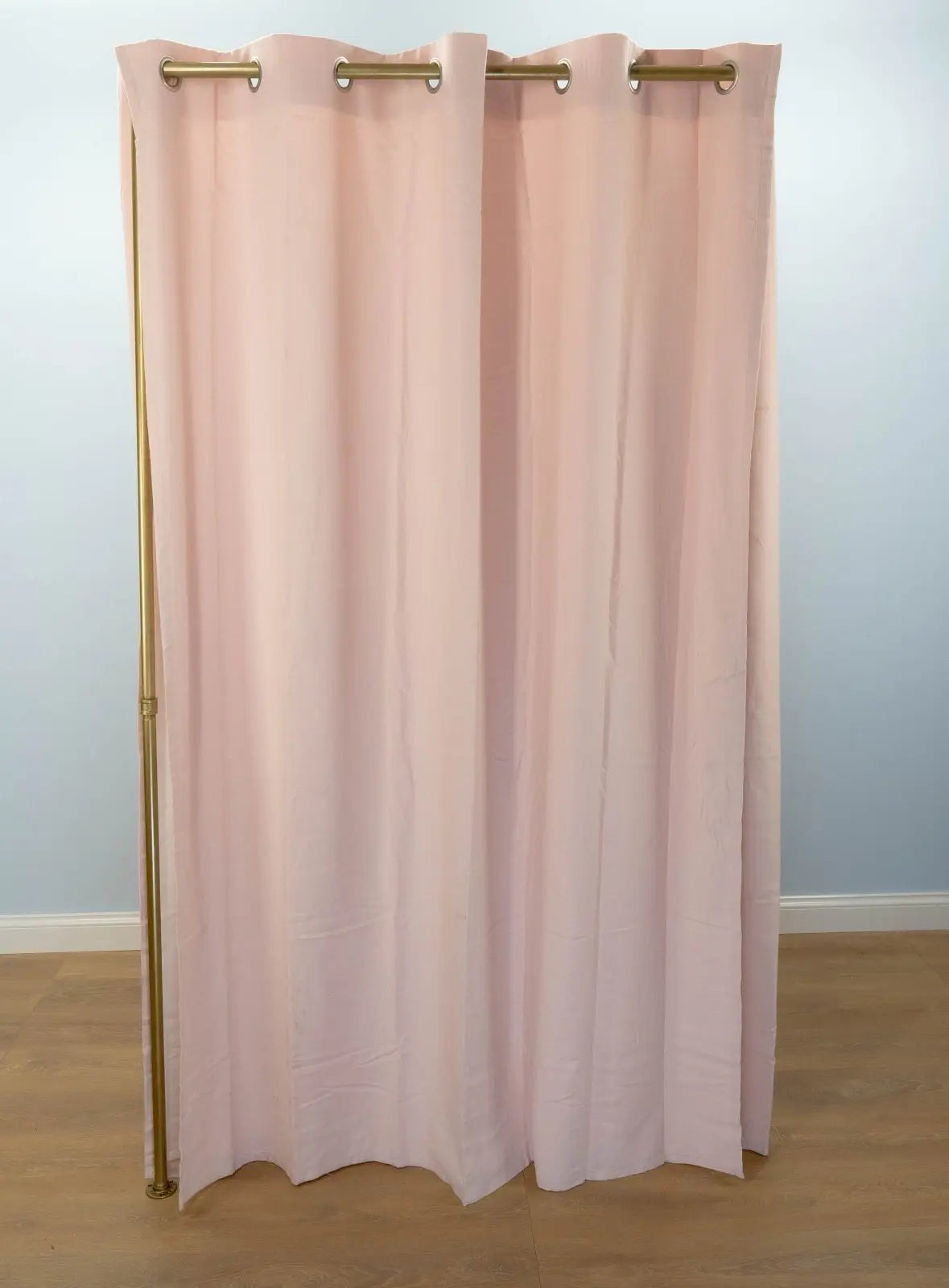 ZENKO Custom Changing Room Curtain Rail - Rack n Rail