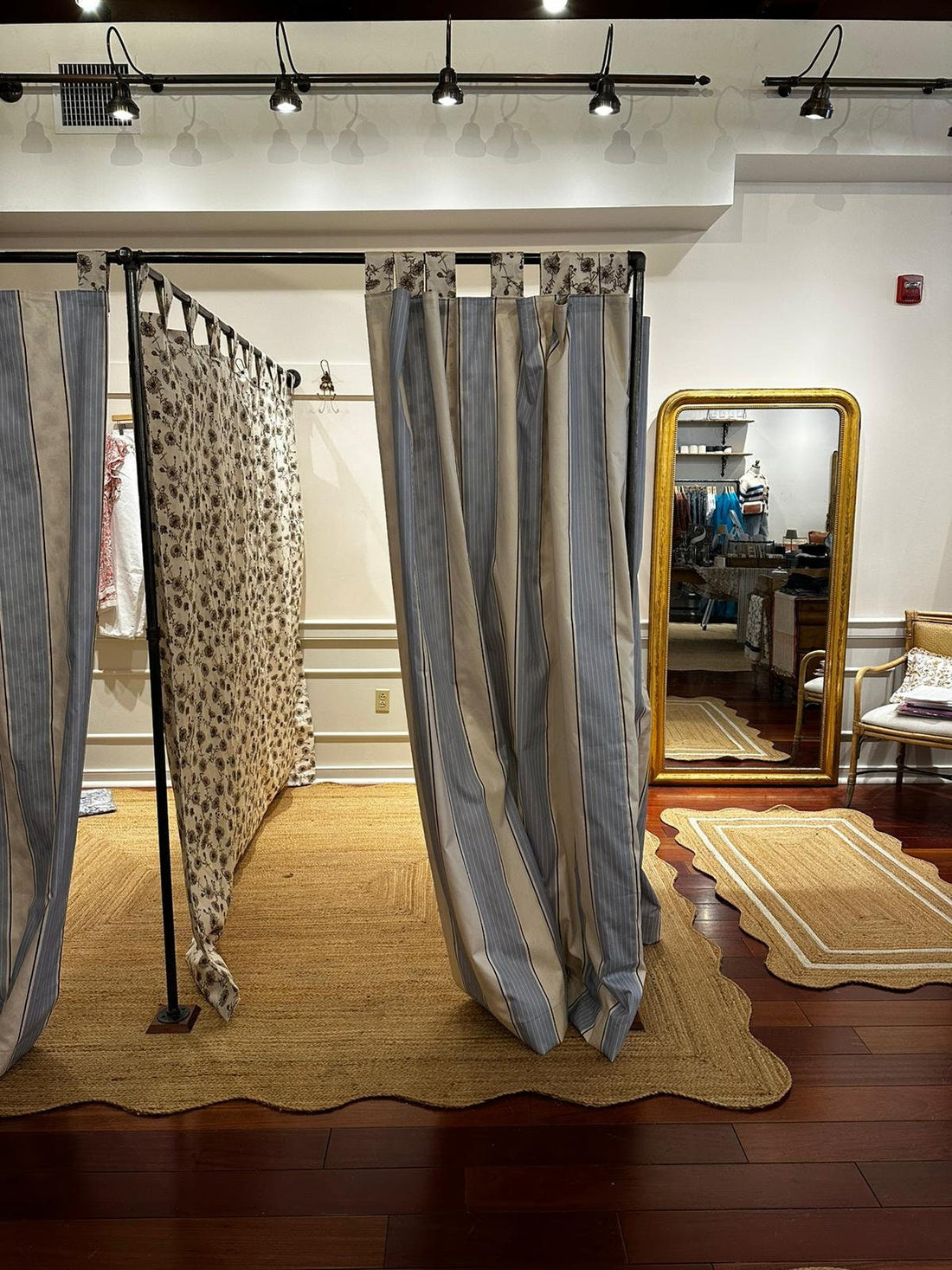 VEXLO Double Changing Room Curtain Rail
