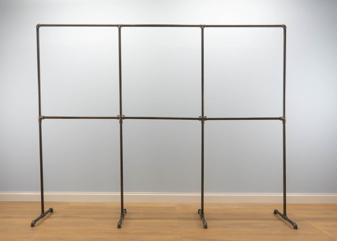 VORLA Industrial Style Clothing Rack