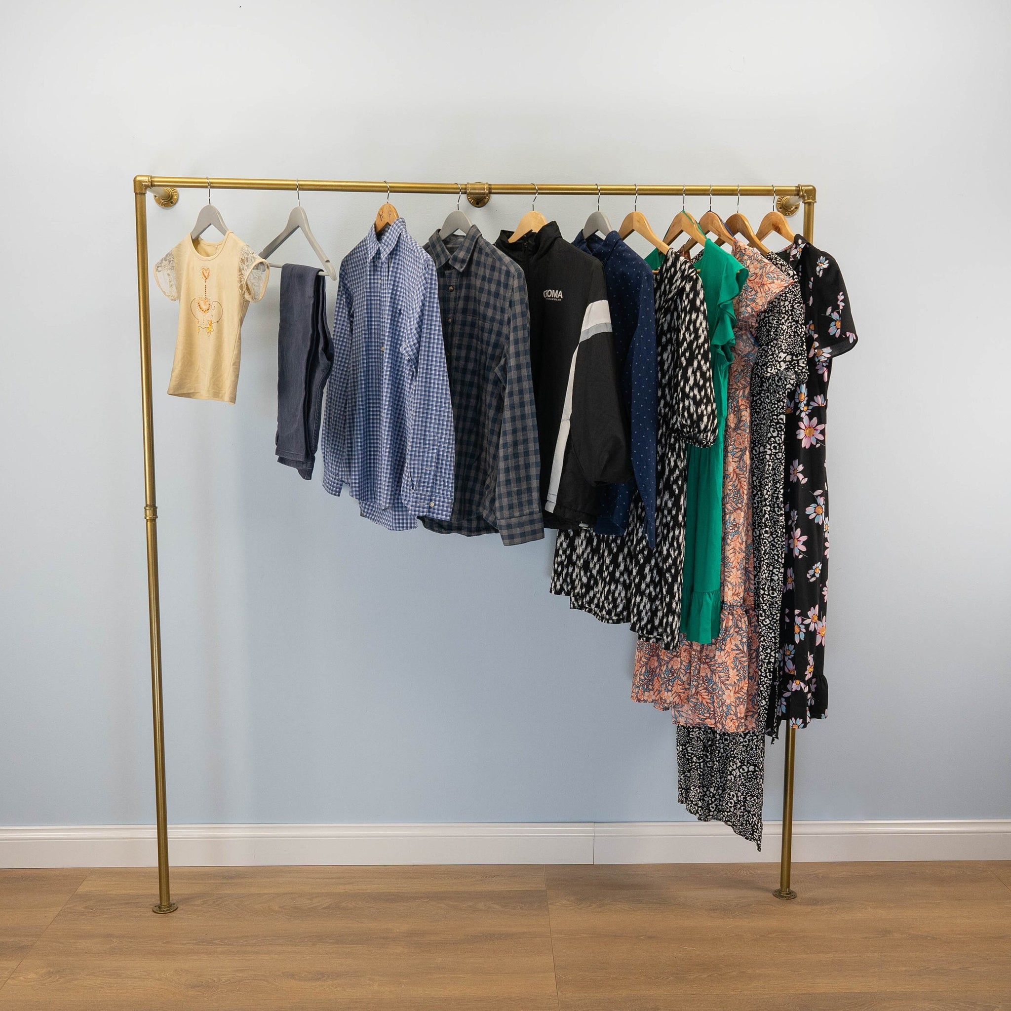 ZOD Chest of Drawers Clothes Rack
