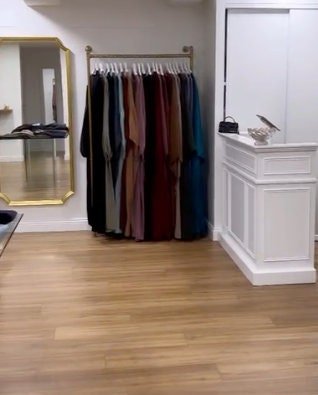 LORMA Gold Wall mounted clothing rack - Rack n Rail
