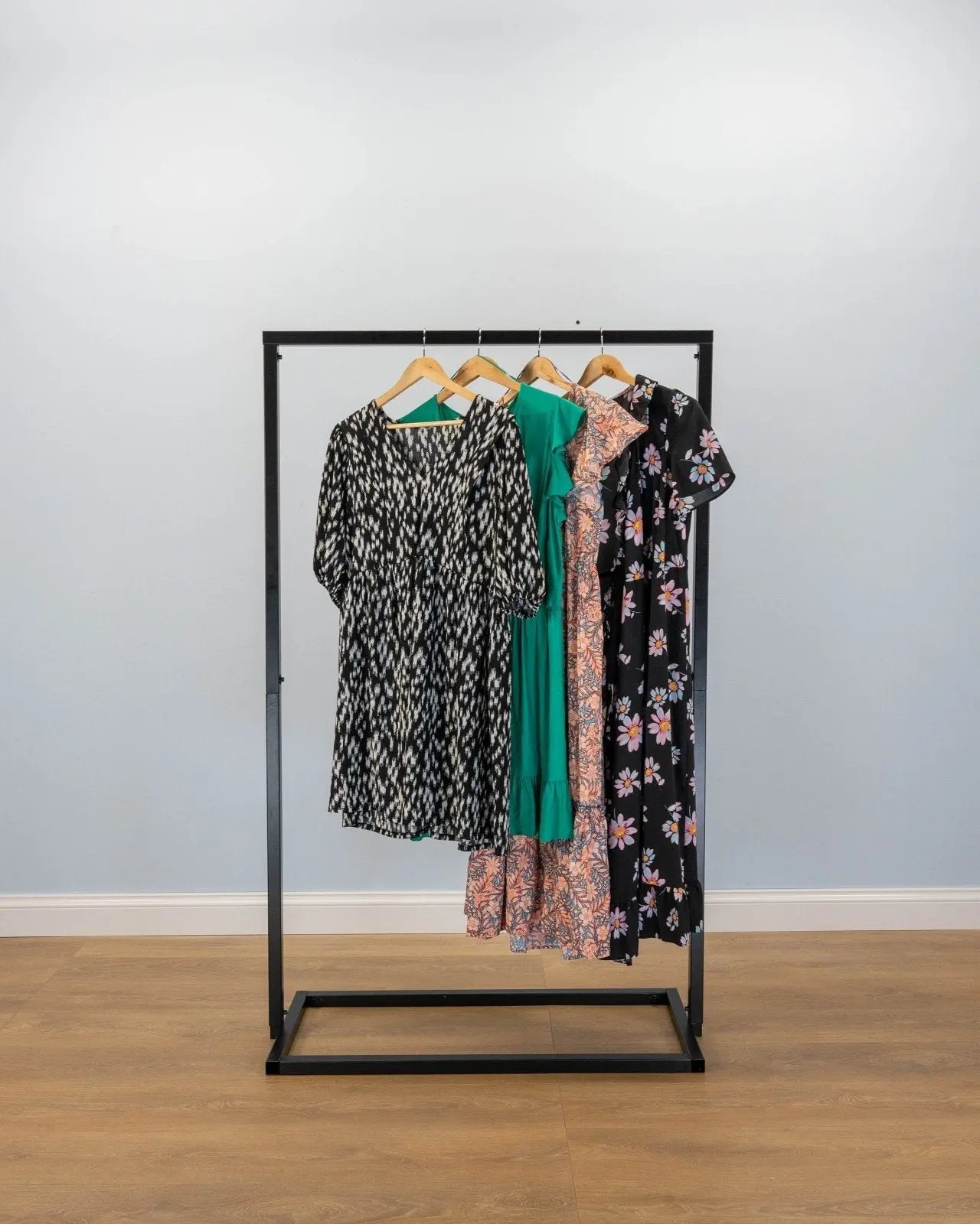 NELVO Metal Customizable Clothing Rack - Rack n Rail