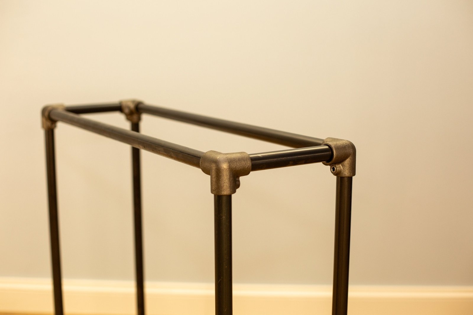 NOLVI Pipe Firewood Rack - Rack n Rail